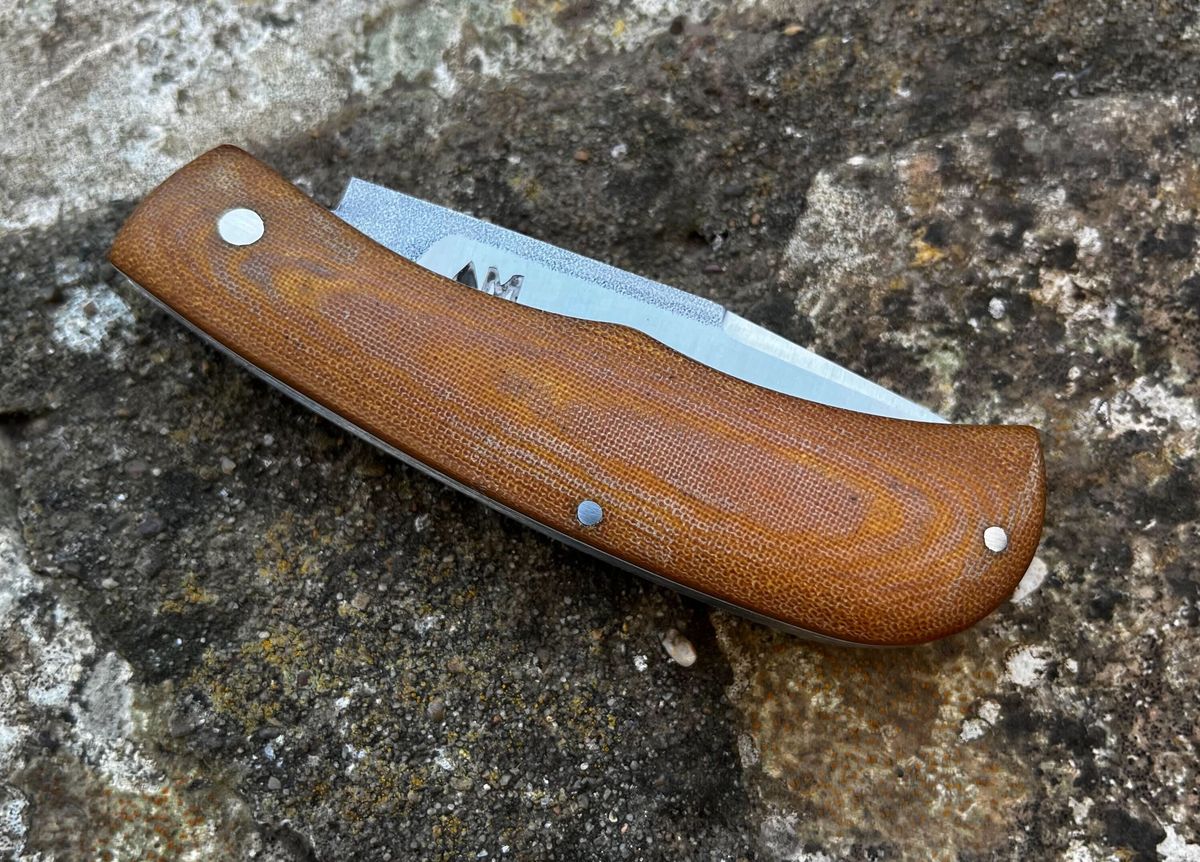 Trapper slipjoint closed